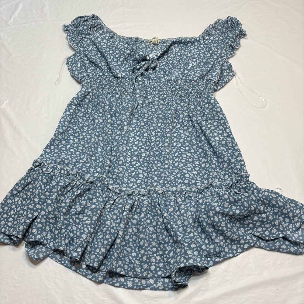 Lily Sky Blue Floral Short Sleeve Ruffled Mini Dress Women’s Large